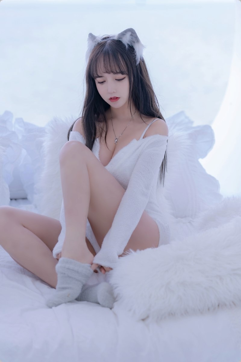 [Cos]过期米线线喵 - 小白狼[56P](30)
