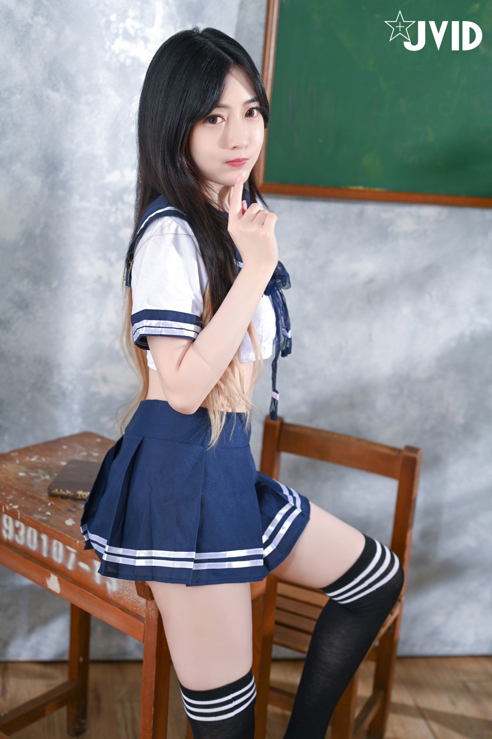 璃奈酱-极品学生妹全裸课堂[161P](36)