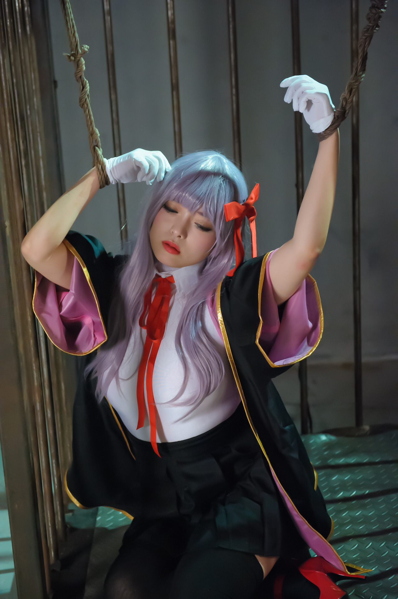 あなたが好きなのは？ダークな世界観で緊縛されている少女(17)