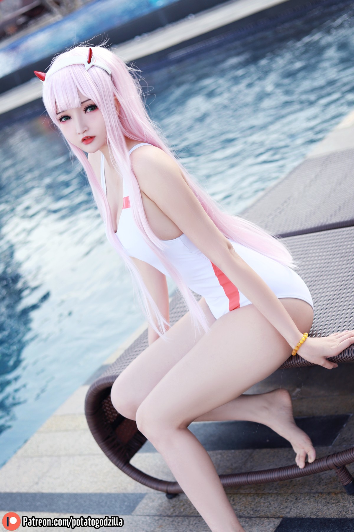 Cosplay Potato Godzilla Zero Two Swimsuit(5)