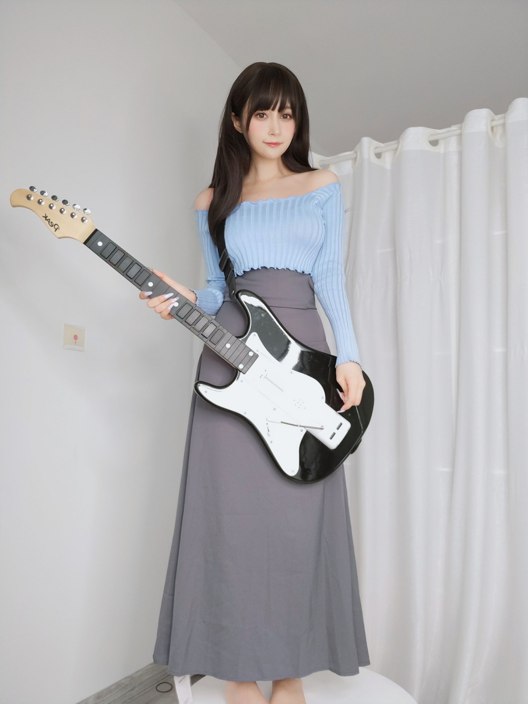 白银81 - 自撮り 吉他妹妹(19)