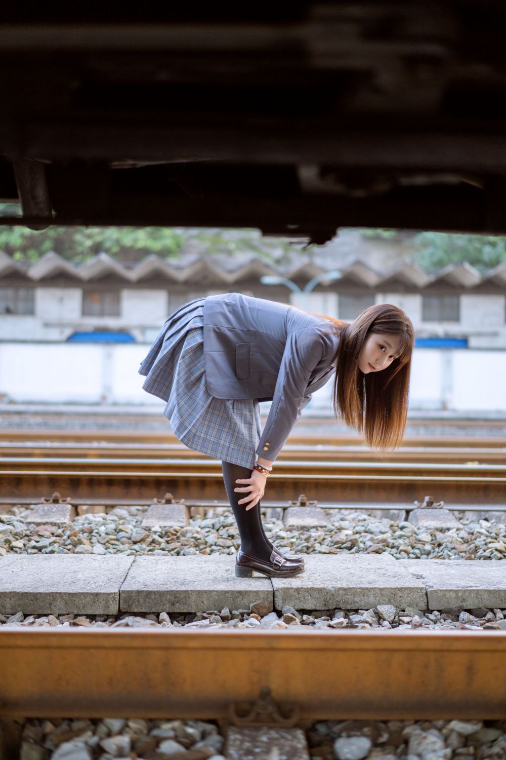镜酱-私奔 制服[30P](14)