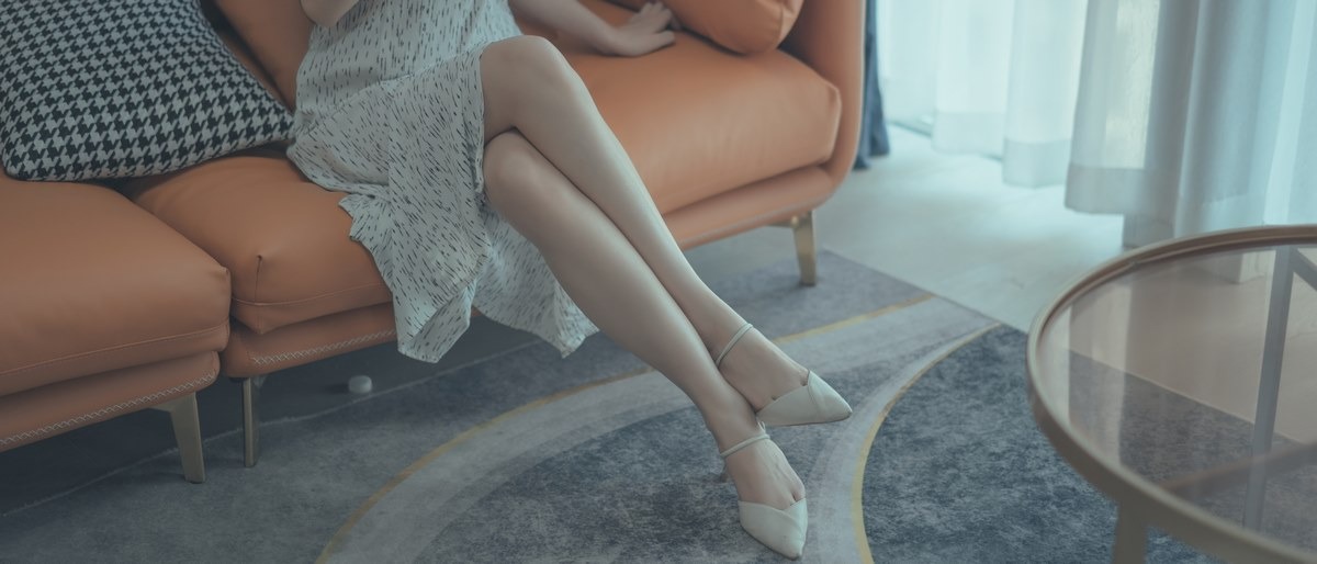 [性感写真]杏仁曲奇 – 反差表姐[102P](10)