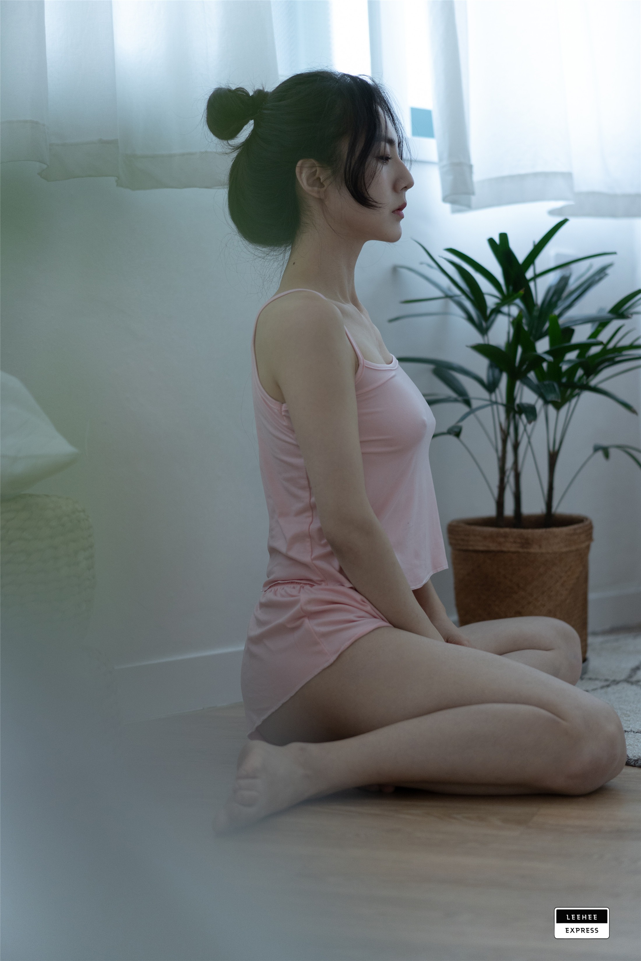 [LEEHEE EXPRESS] LEBE 054 Ray [56P](1)