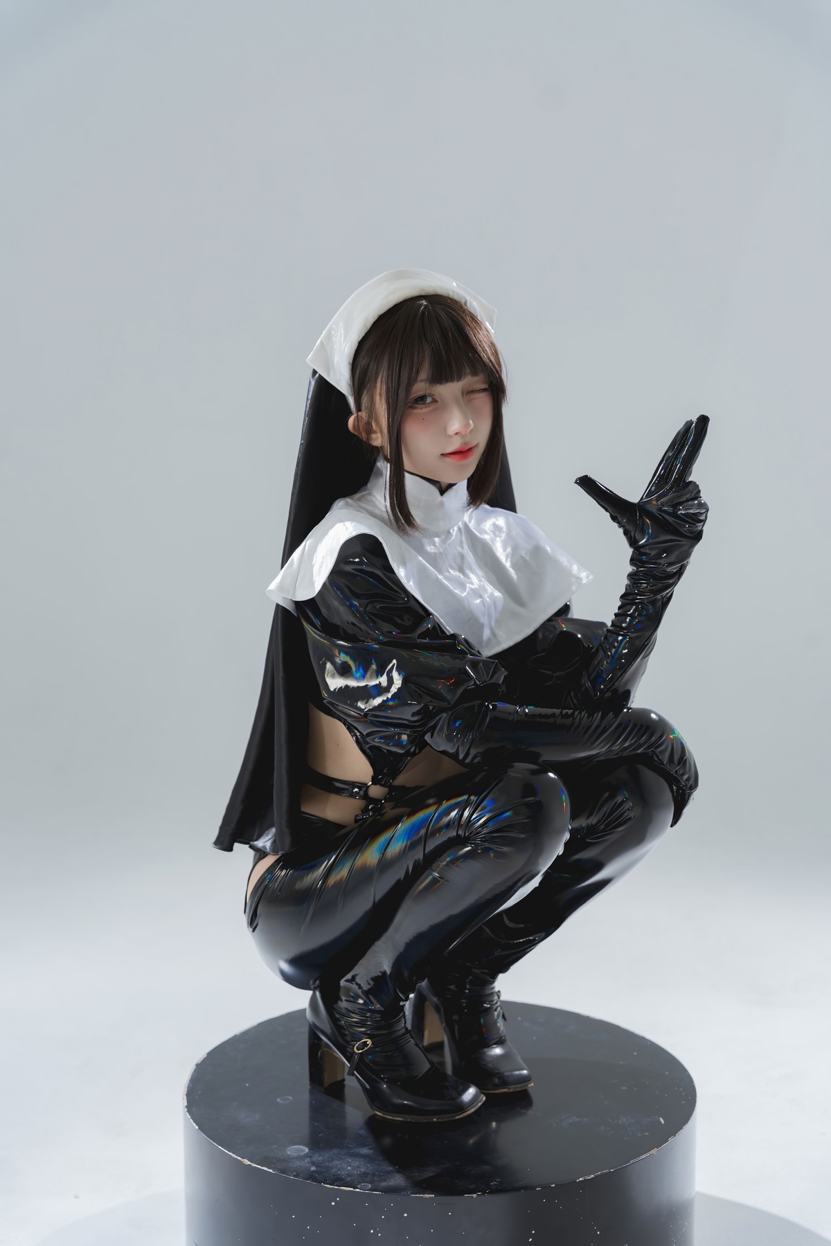 Cosplay 花铃 漆皮修女(33)