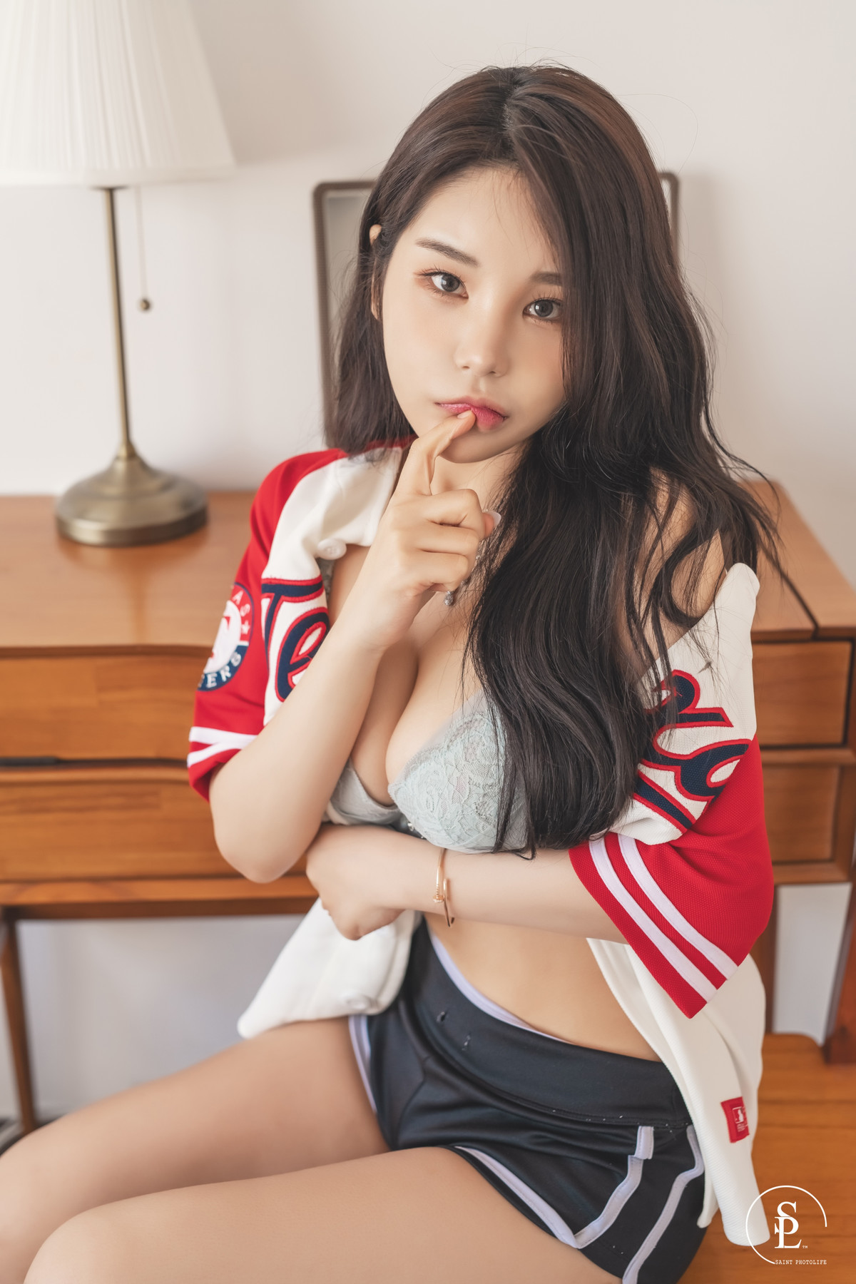 Zzyuri 쮸리, [SAINT Photolife] Homebody Set.01