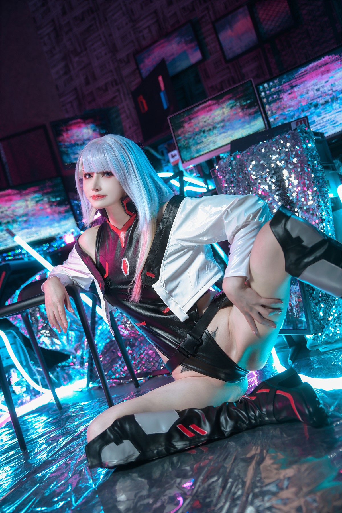 Cosplay 鹿八岁 赛博朋克：边缘行者 露西(15)