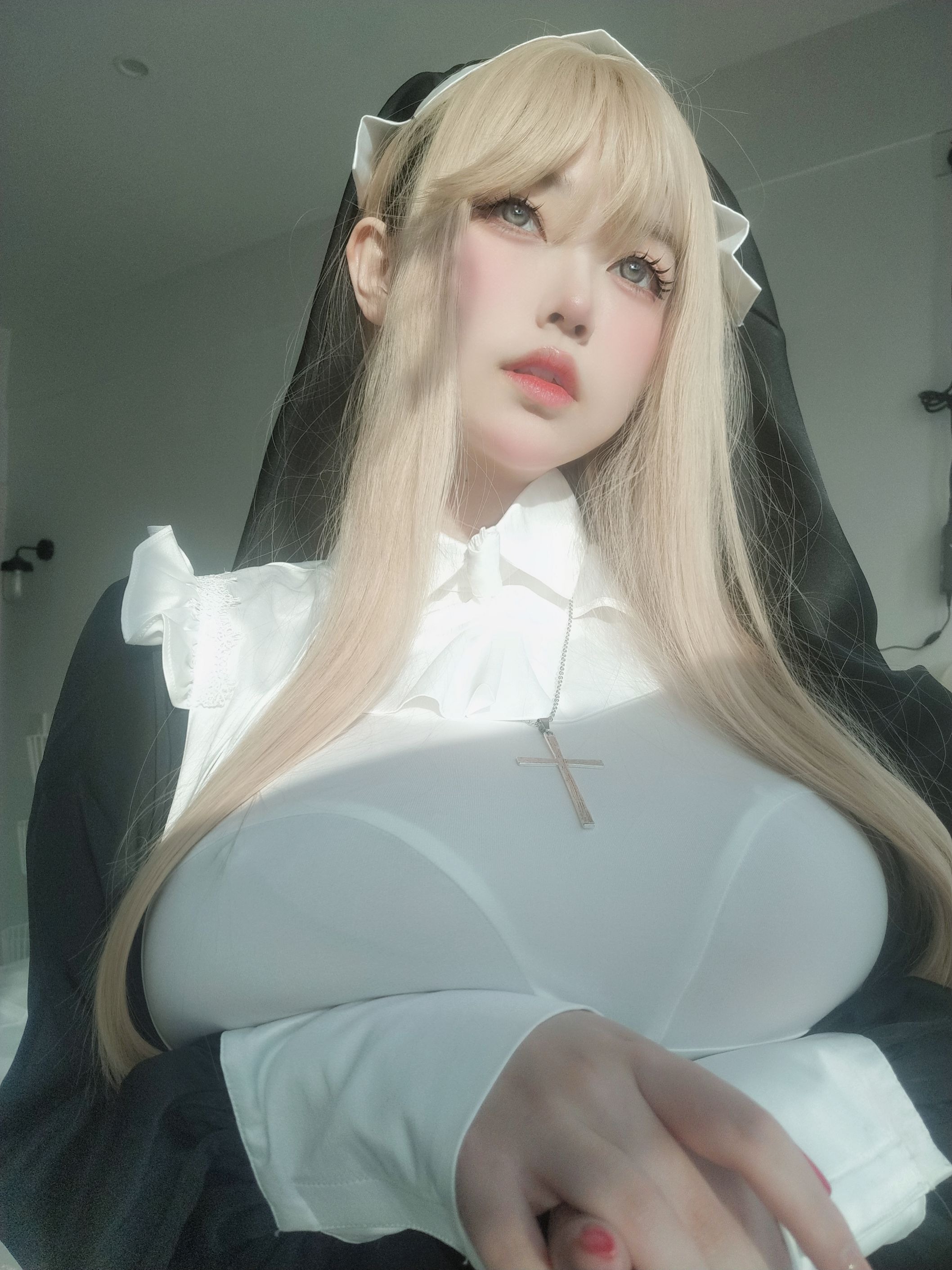 女主K 修女(15)