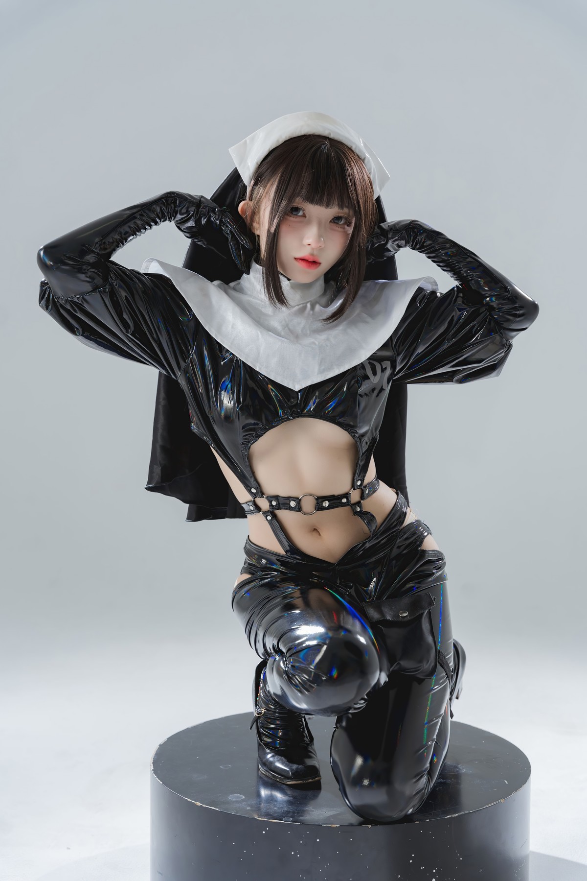 Cosplay 花铃 漆皮修女(37)