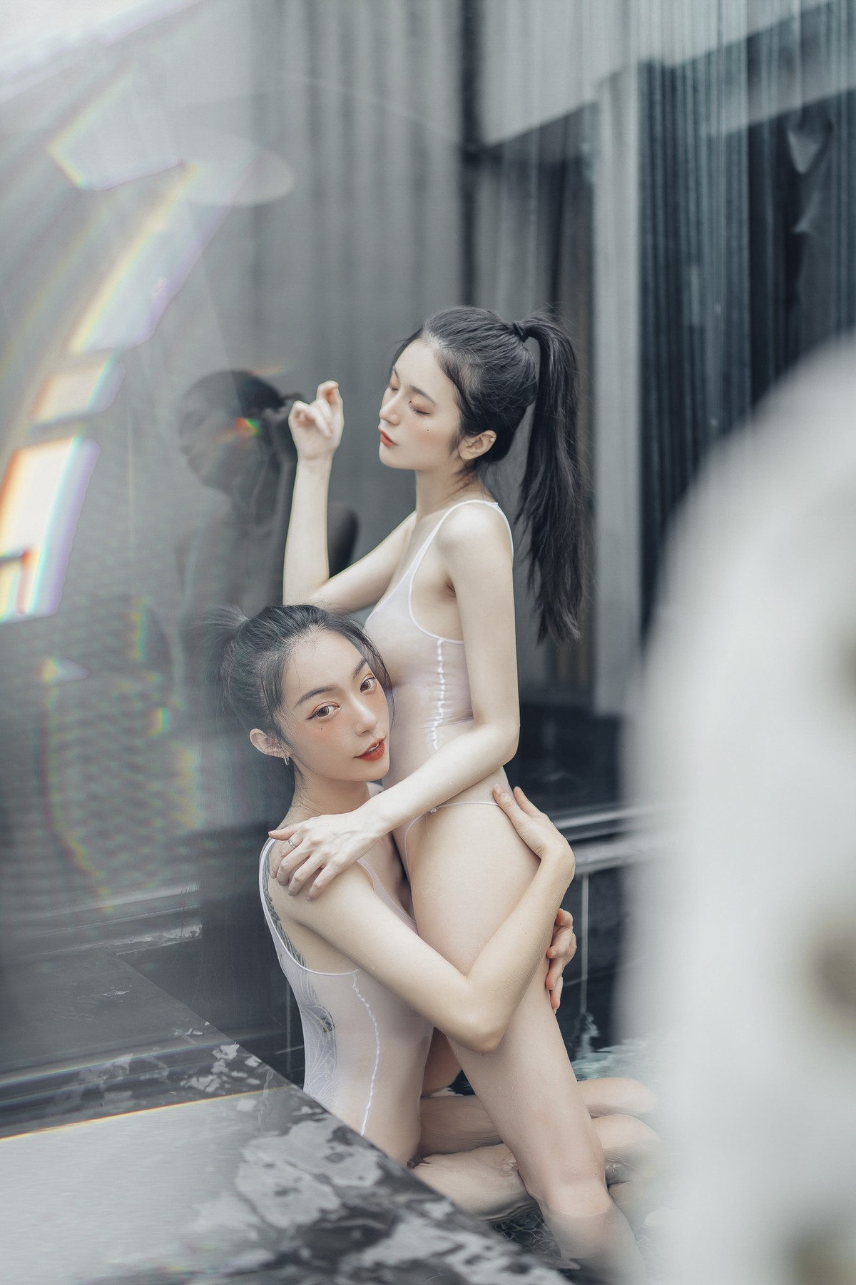 JVID精品 情色國王遊戲🔞比賽寫真情色大突破🔥 飄飄 辰辰 挑戰大家從沒有看過的她們 內容絕對厲害!!超誠意尺度滿滿的國王視角❤️讓兩位女神服侍 誰才是國王 Set.02(16)