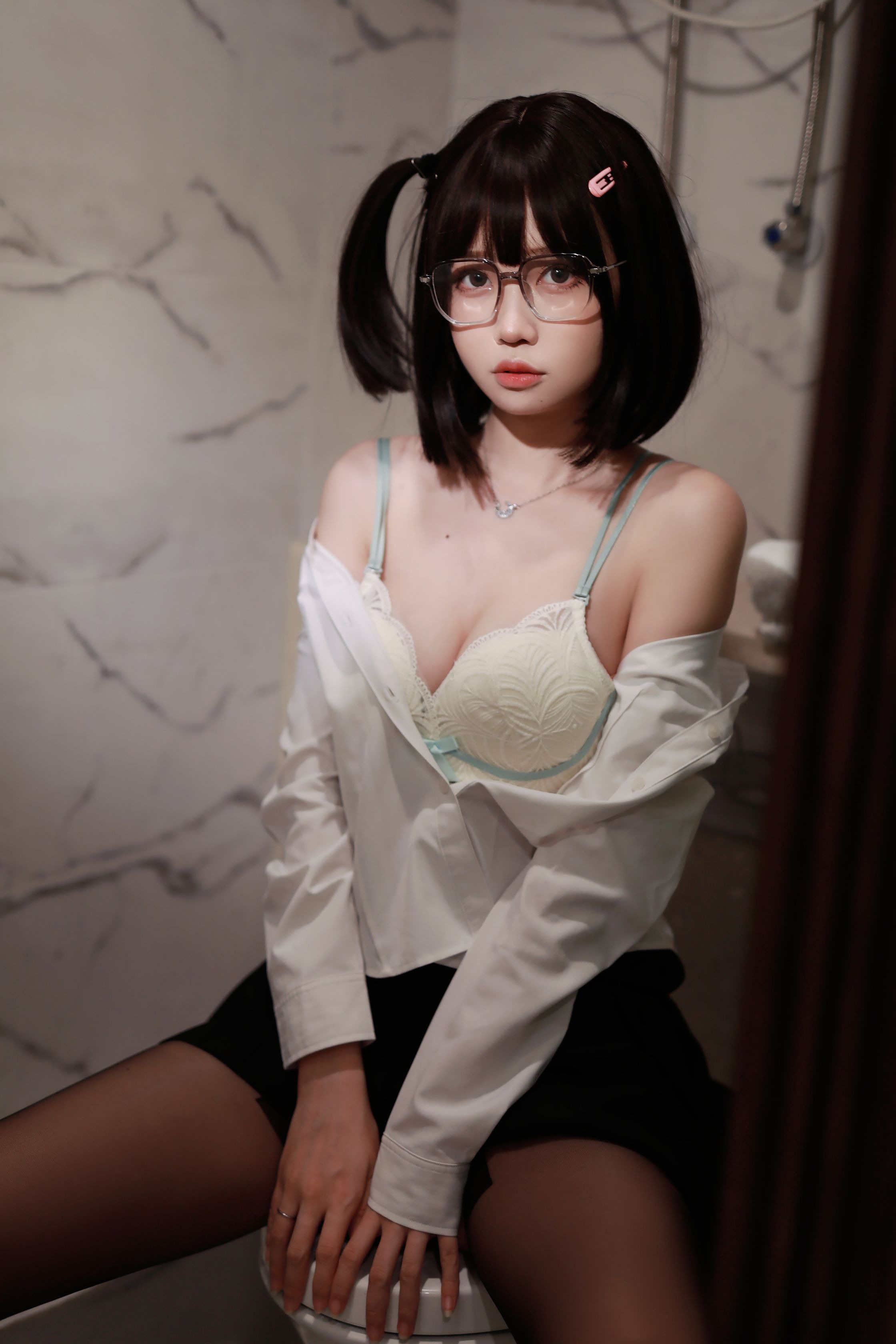 洛桑w伊梓 眼镜妹妹(6)