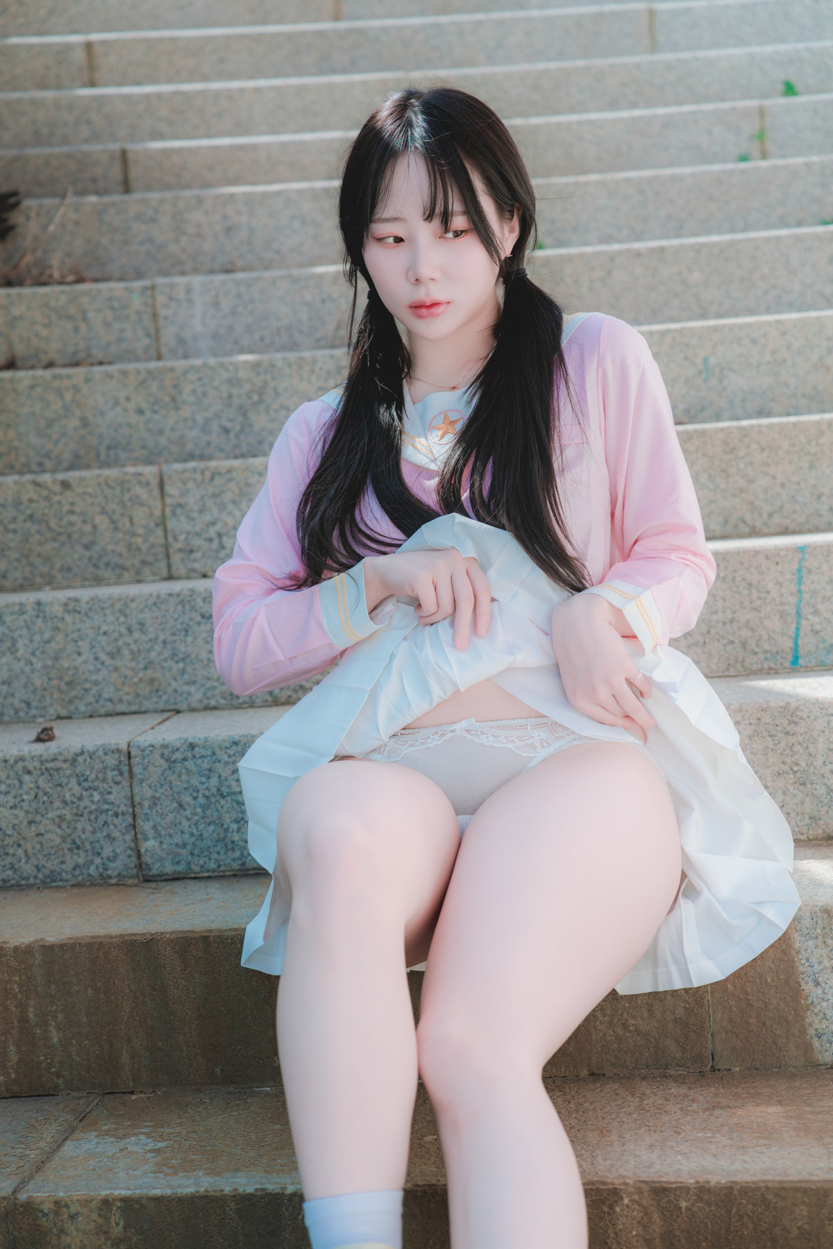 Myua 뮤아, Photobook &#8220;Pure&#8221;(2)