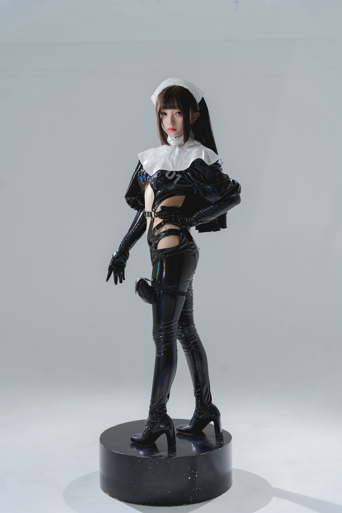 Cosplay 花铃 漆皮修女(23)