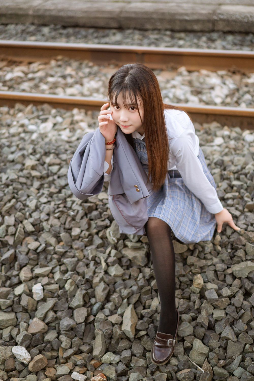 镜酱-私奔 制服[30P](26)