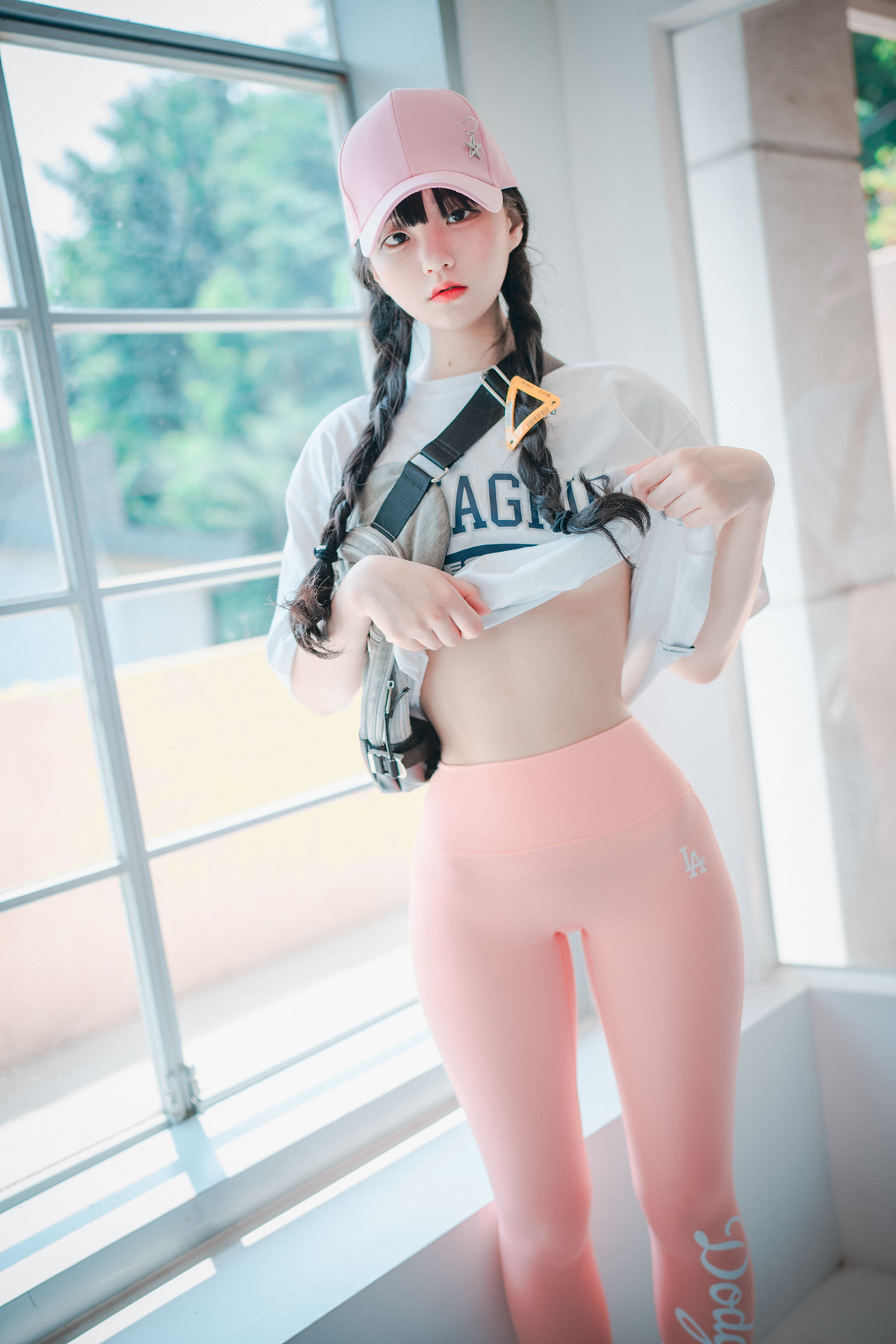 Jeong Jenny 정제니, DJAWA &#8216;Loose and Tight Pink&#8217; Set.03(28)