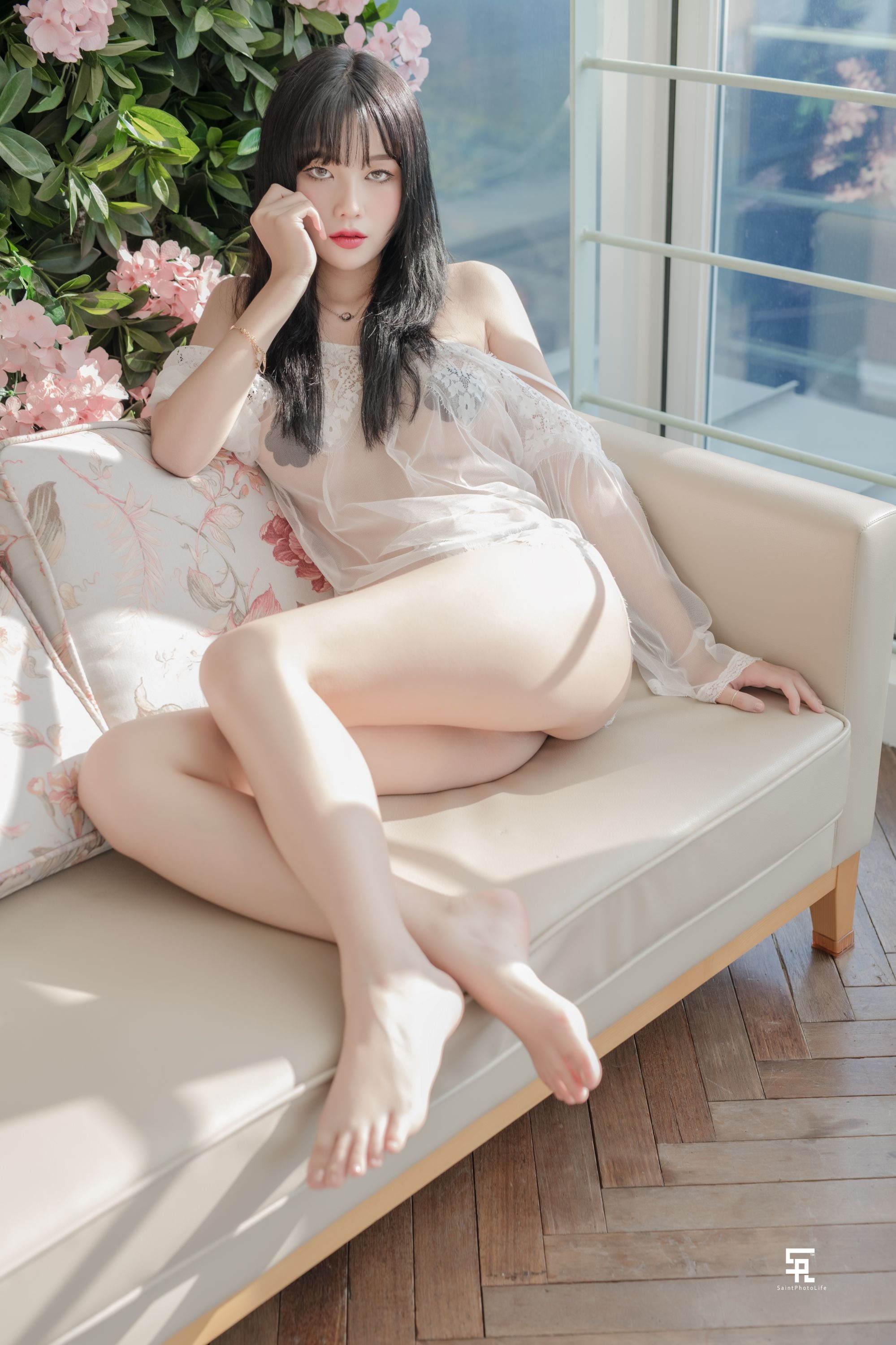 Yuna (윤아) - NO.008 [SAINT Photolife] BLOOM Vol.01 [52P-315MB](28)