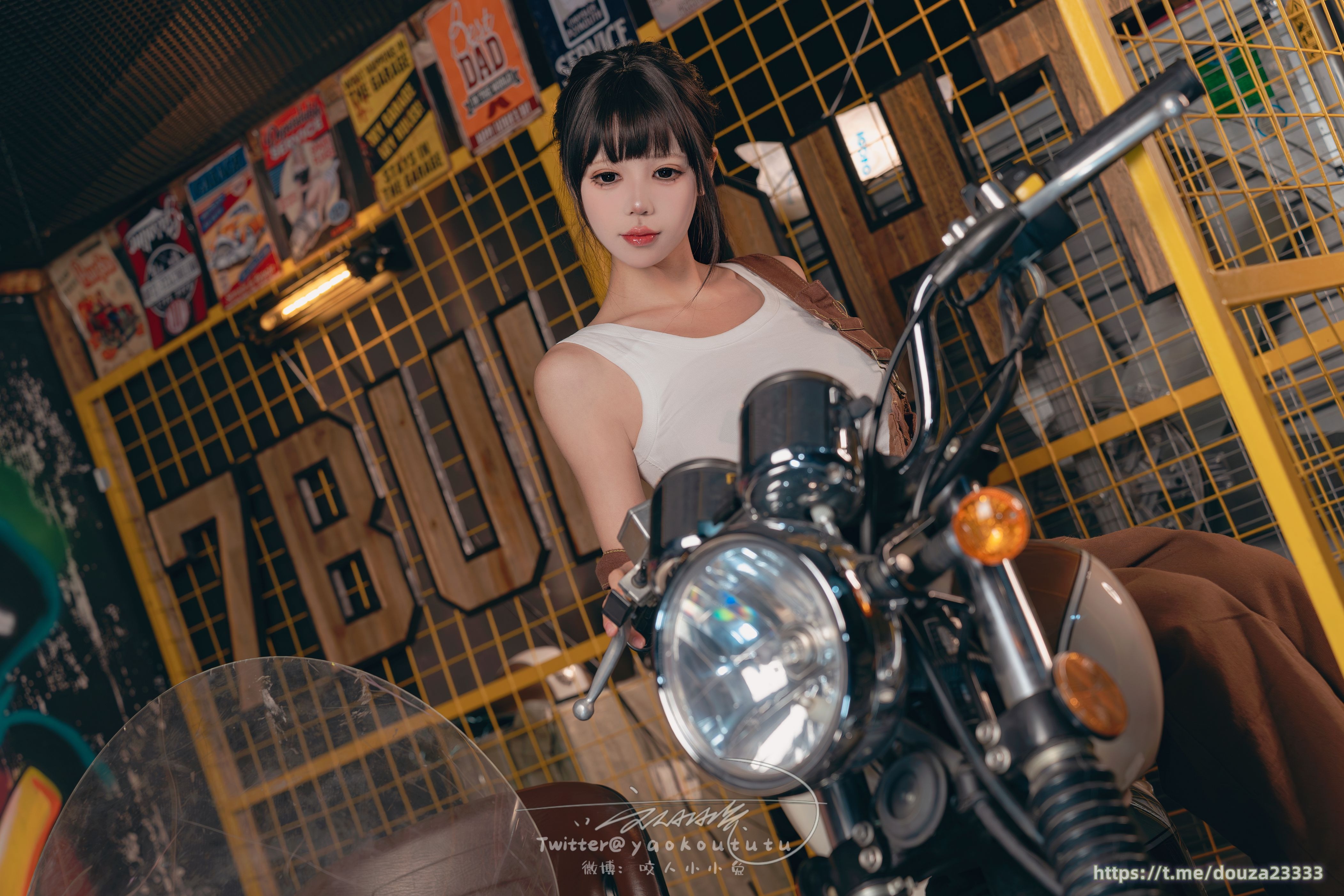 1月作品『机车修理工』70P+1V Shake it（2月22打赏群资源）(2)
