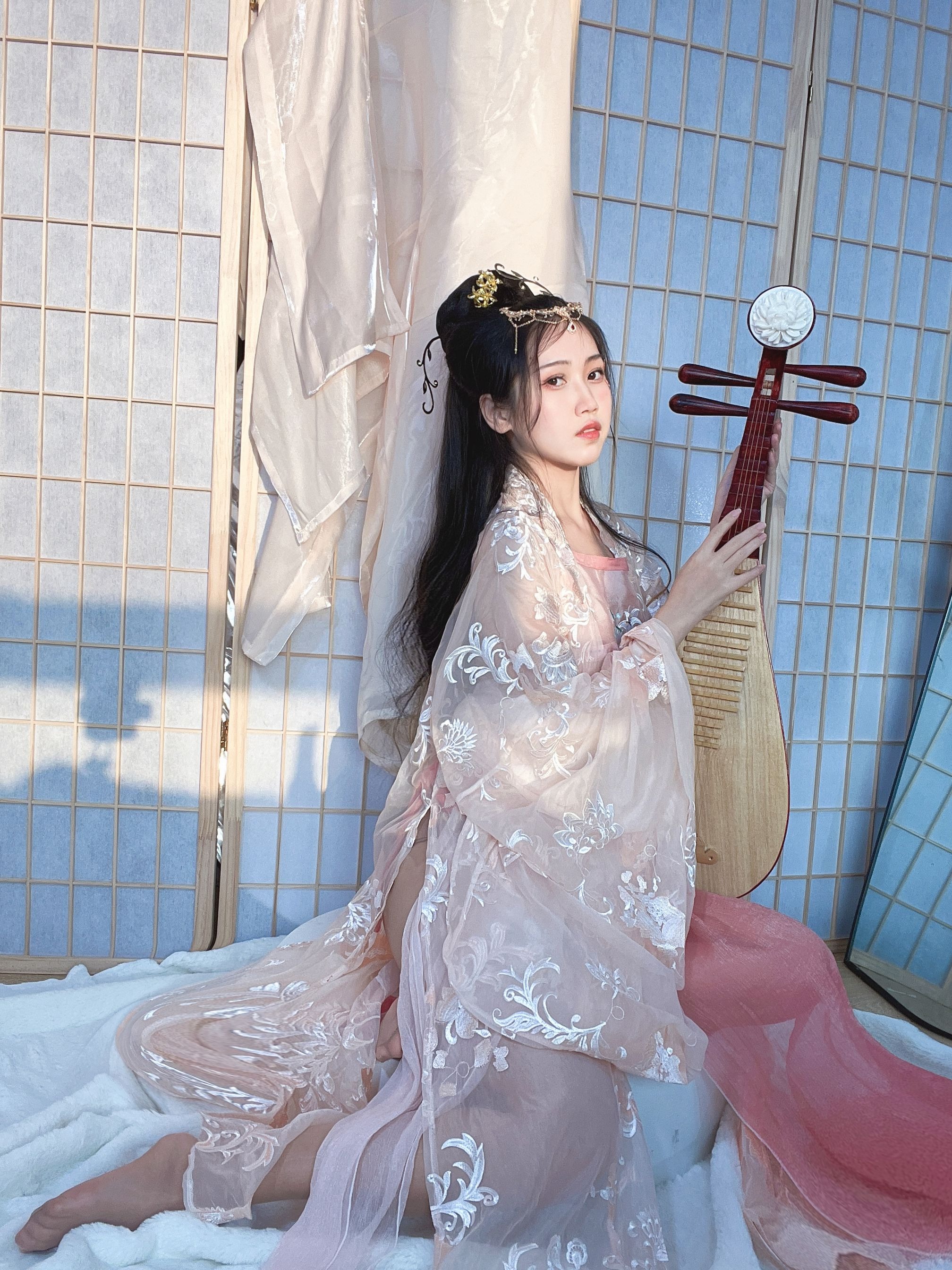 不呆猫 古风温泉人妻 [56P1V-1.39GB](35)