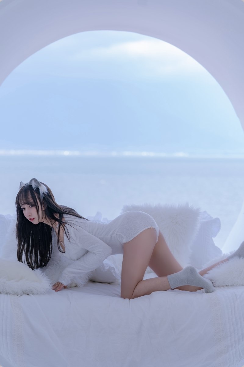 [Cos]过期米线线喵 - 小白狼[56P](19)
