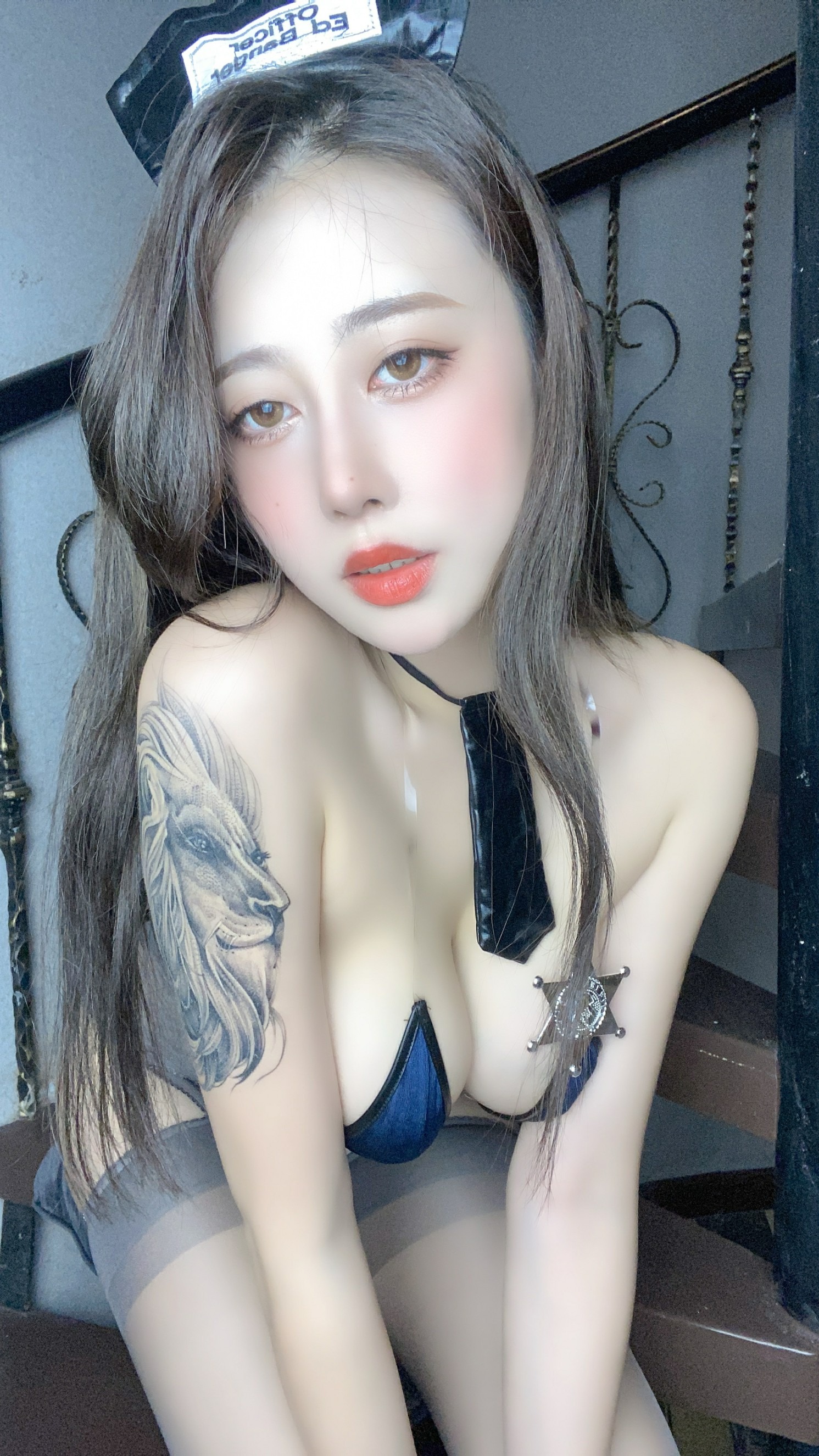 奈汐酱nice-自拍本 女警[55P8V](52)