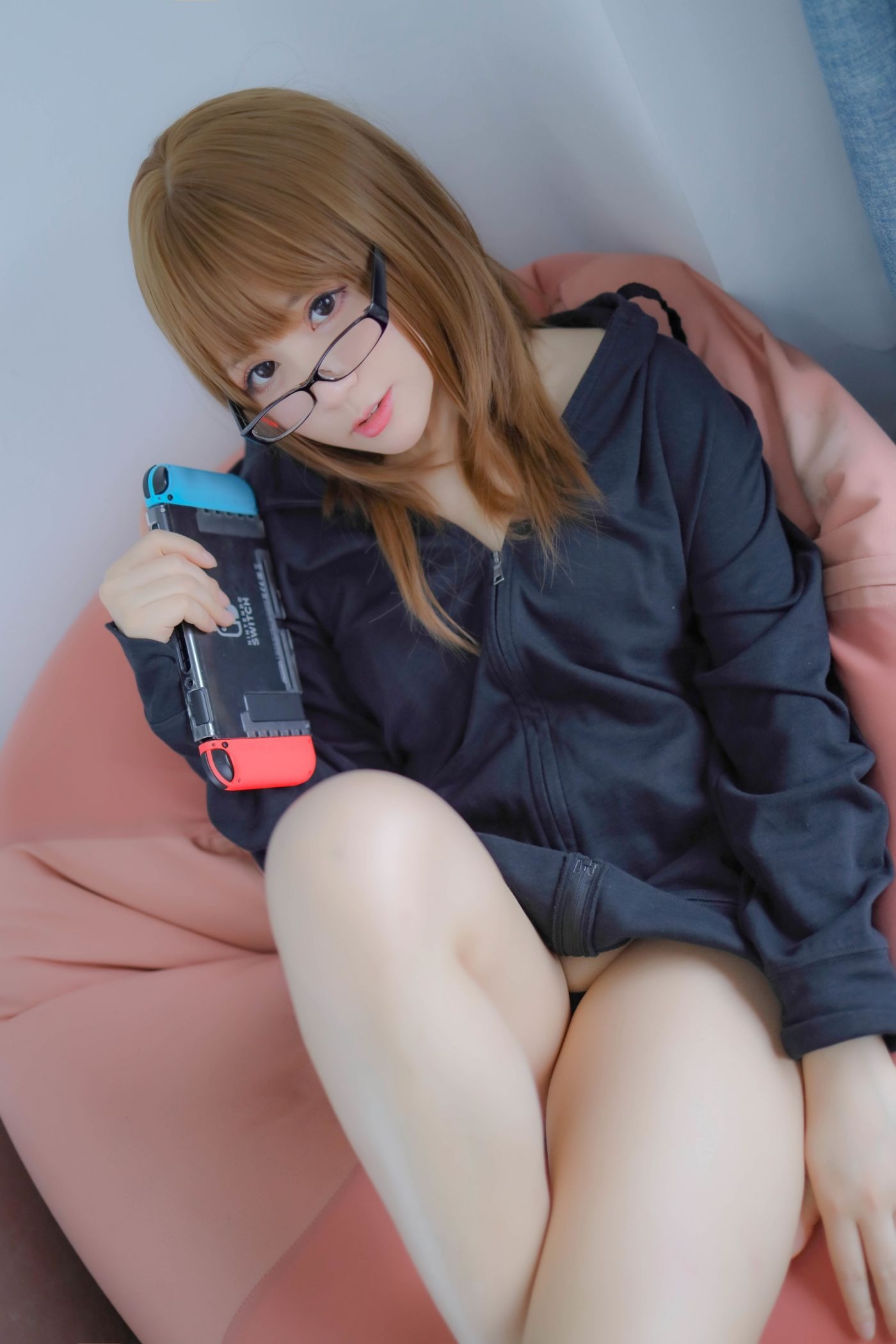 【Nyako喵子】9月电子版16-少女の秘密部屋[162p+3v](116)