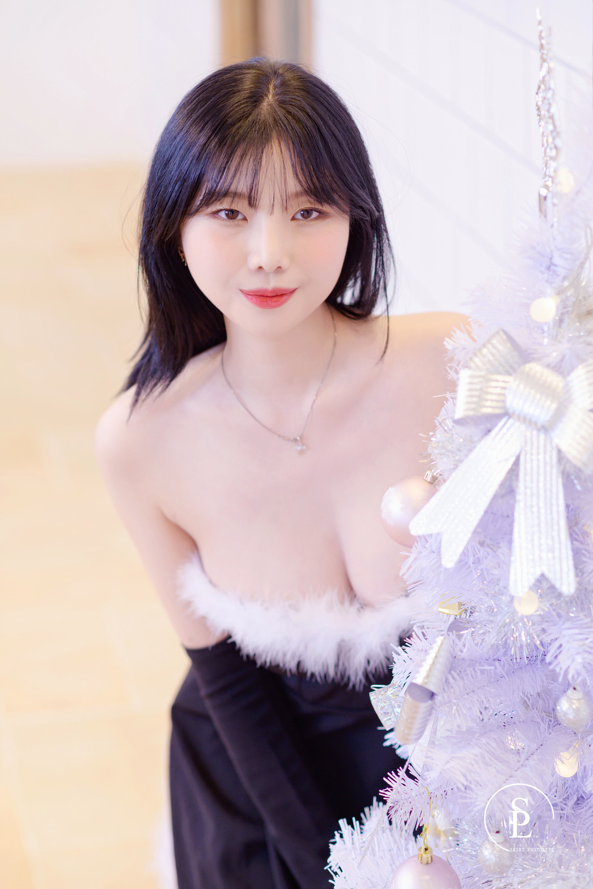 Yuna 유나, [SAINT Photolife] Merry Yuna’s Xmas Set.02(21)